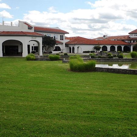 Regalia Hotel & Conference Center Village of Four Seasons Buitenkant foto