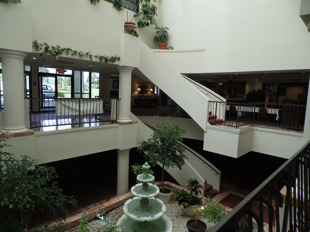 Regalia Hotel & Conference Center Village of Four Seasons Buitenkant foto