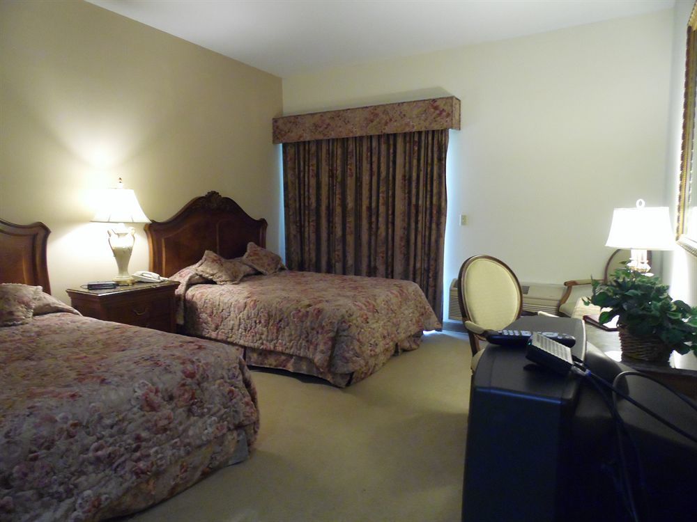 Regalia Hotel & Conference Center Village of Four Seasons Buitenkant foto
